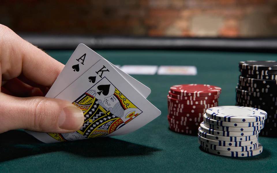 TIPS TO PLAY POKER