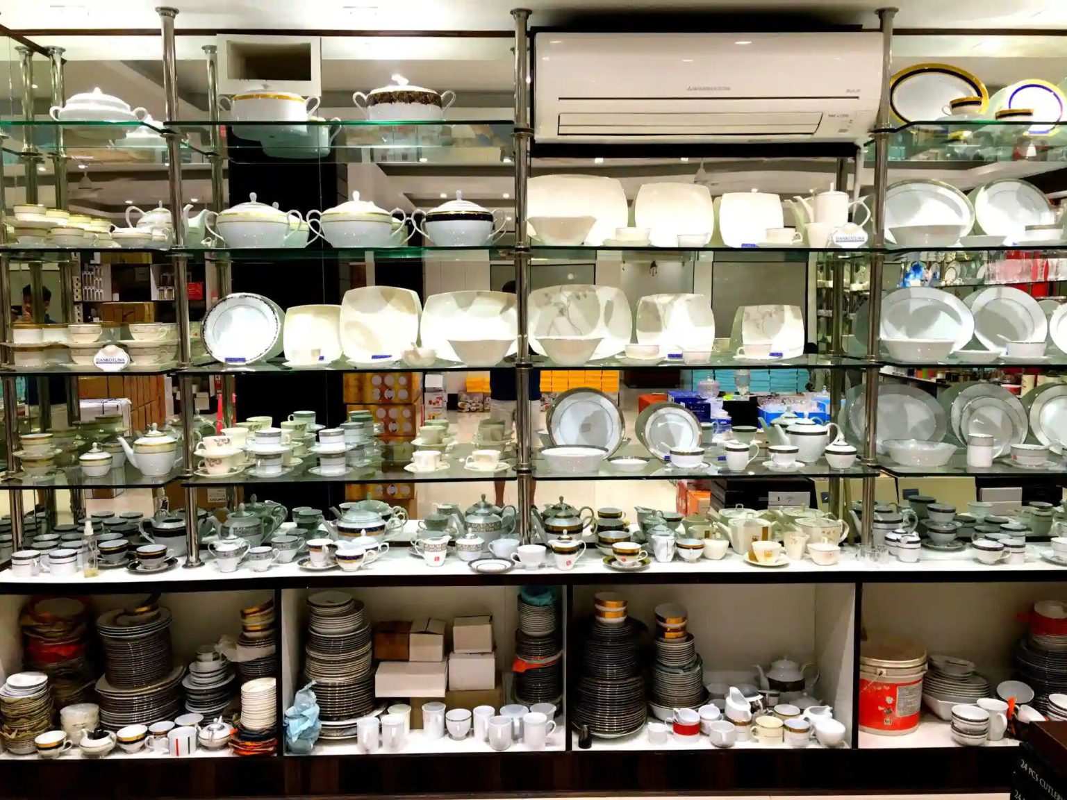 Top 3 Crockery Wholesale Market in Delhi Trends We