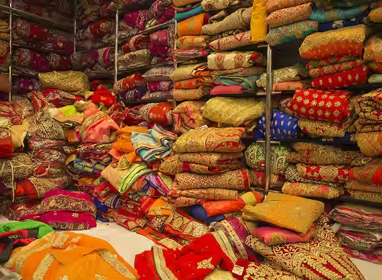 Saree Wholesale Market in Delhi