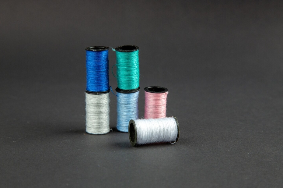 trilobal polyester thread